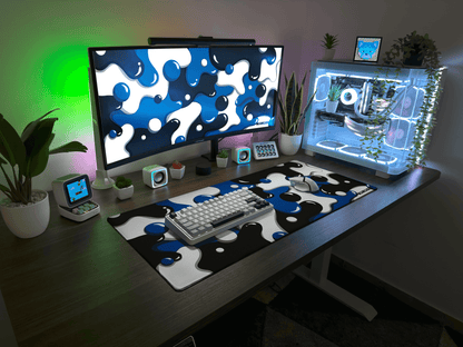 setup with pc, keyboard, mouse and maniaset mousepad